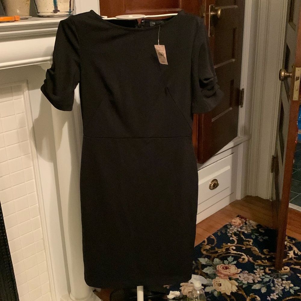 Ann Taylor petite ruched sleeve little black dress. NWT. Retail‎ 149